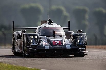 Freies Training in Le Mans: Porsche mit beiden Autos vorn