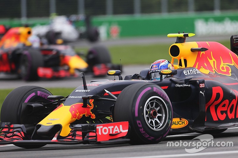 Verstappen ziet ruimte tot verbetering: "Moet gewoon ervaring opdoen"