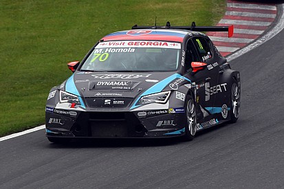 Oschersleben, Libere 1: Homola rifila 0"6 a Pepe Oriola