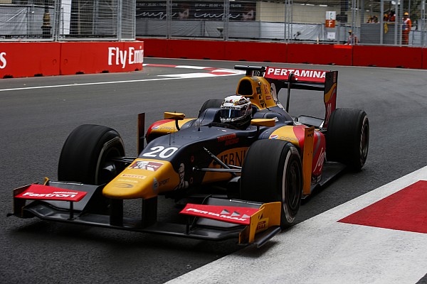 Джовинацци одержал дебютную победу в GP2, Сироткин второй