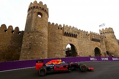Verstappen - "Dépasser au premier virage n'est pas très malin"