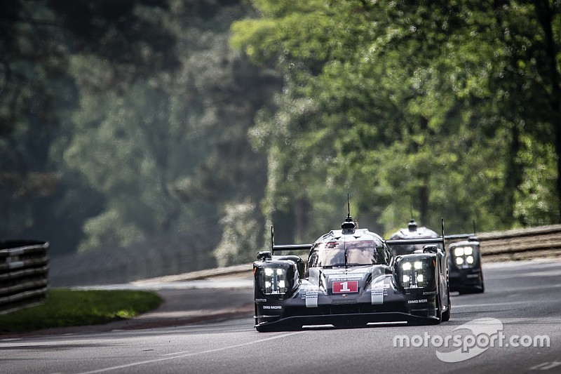 Webber aan de leiding na eerste vier uur in Le Mans