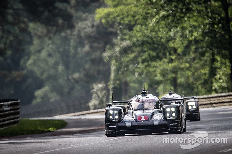 #1 Porsche Team Porsche 919 Hybrid: Timo Bernhard, Mark Webber, Brendon Hartley