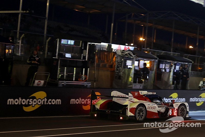 A media carrera pelea abierta entre Porsche y Toyota