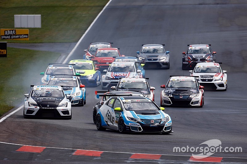 TCR Deutschland in Oschersleben: Josh Files siegt im zweiten Rennen