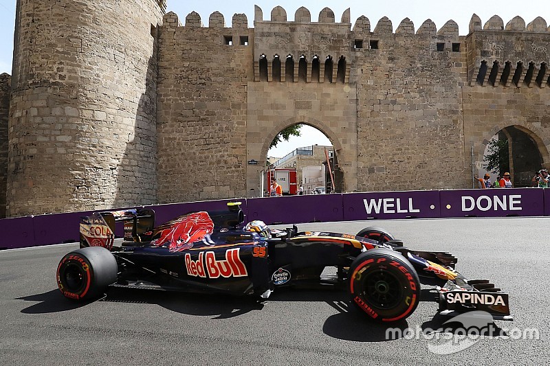 Pre-race gridstraffen voor Sainz en Magnussen