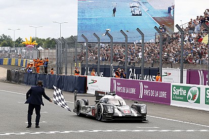 Le Mans 24 Saat: Toyota galibiyeti kendi elleriyle Porsche'ye verdi
