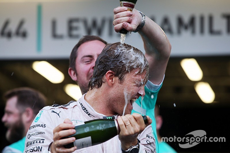 Rosberg Bakü'de kariyerinin ikinci grand slam'ini elde etti