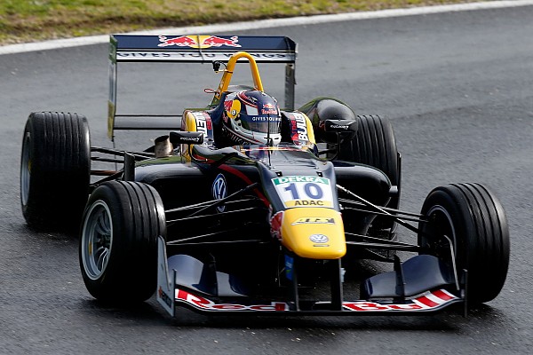 Niko Kari sugli scudi nelle Libere 2 del Norisring. Male Lorandi