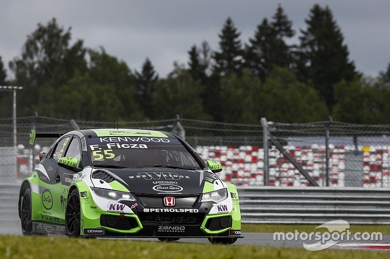 La deuxième Honda du Zengo Motorsport enfin en piste à Vila Real
