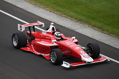 Zach Veach conquista la prima pole stagionale a Road America