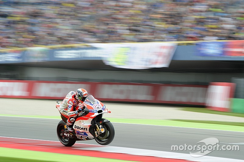 Dovizioso in kielzog van Rossi naar pole voor Dutch TT