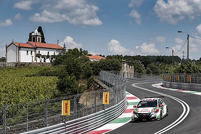 Qualifications - Monteiro enflamme Vila Real