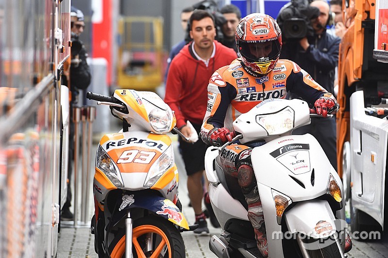Marquez 'jat' scooter LCR, Crutchlow: “Stuur hem de rekening”