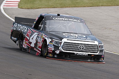 Em prova acidentada e com briga, Bell vence em Gateway