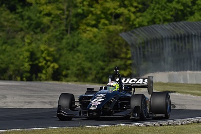 Santiago Urrutia coglie il successo in Gara 2 a Road America