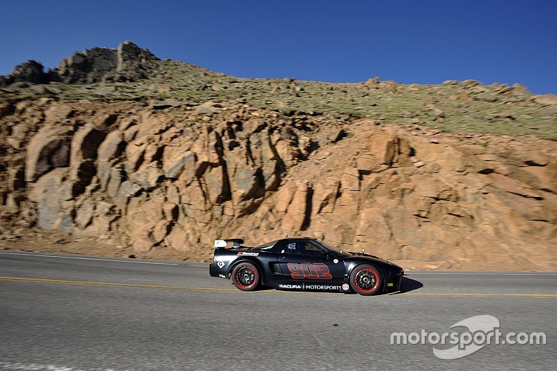 Acura NSX Supercar claims class victory in North American racing debut at Pikes Peak