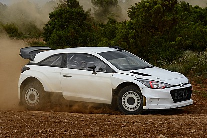Hyundai: ecco il prototipo della i20 WRC Plus 2017 3 porte!