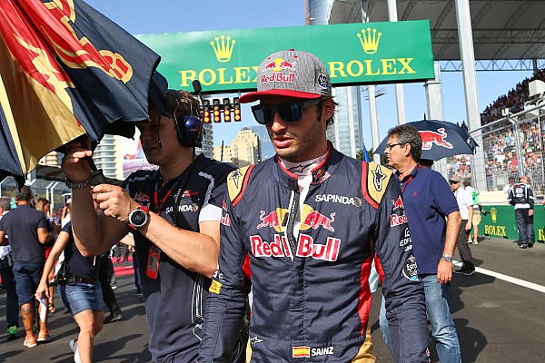 Sainz continua na Toro Rosso para temporada 2017