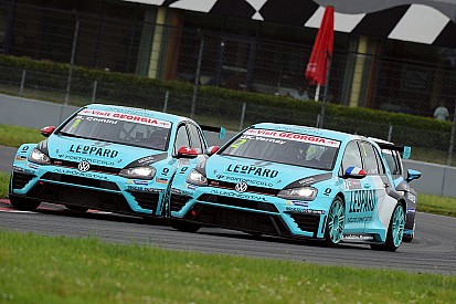 Modifiche all'altezza da terra per le Volkswagen Golf Gti TCR