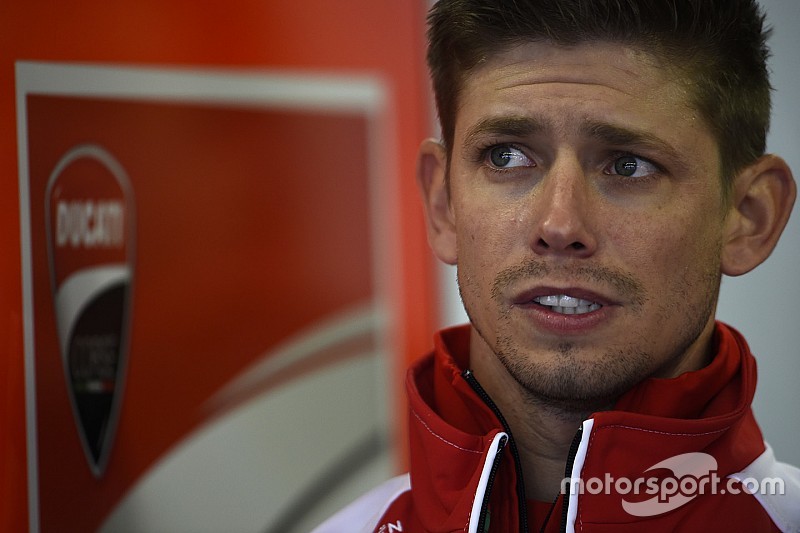 Em Misano, Stoner testa Ducati de 2016 pela primeira vez
