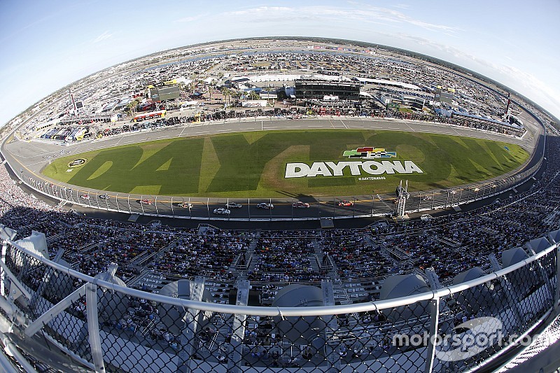 Repenser le calendrier de la NASCAR Sprint Cup