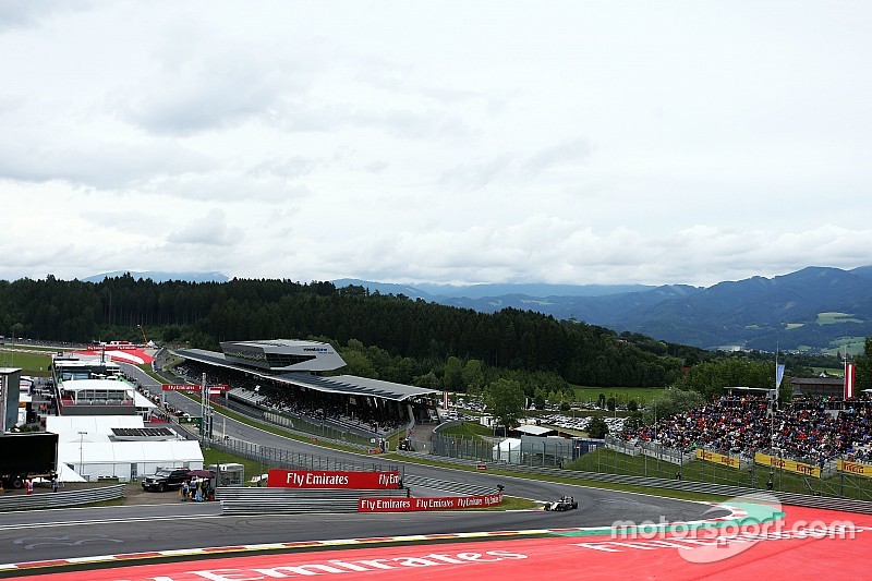 レッドブルリンク、F1開催に向け縁石を改修