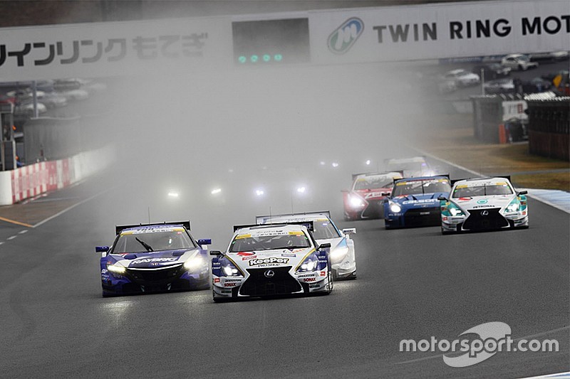 スーパーGT最終戦もてぎは、250kmレースを土日連続開催