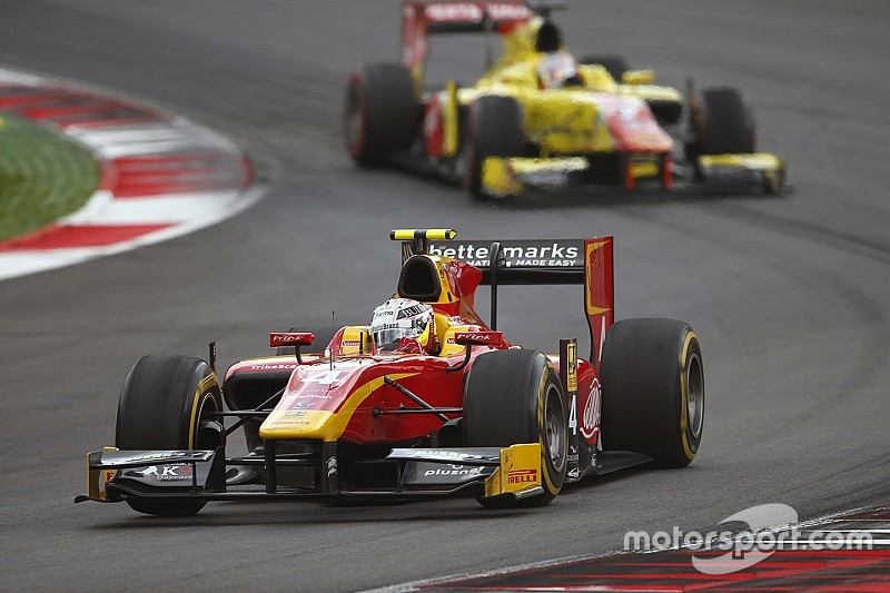 Gara 2: Jordan King trionfa sul bagnato, ma che spettacolo Giovinazzi