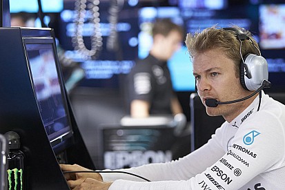 Rosberg étudié par les commissaires après le crash du dernier tour !