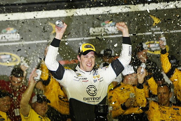 Brad Keselowski gagne à Daytona !