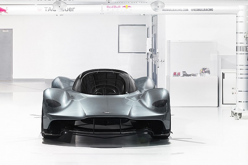 Photos - L'hypercar Aston Martin/Red Bull en détail