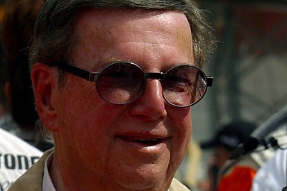 Lenda do automobilismo, Carl Haas morre aos 86 anos
