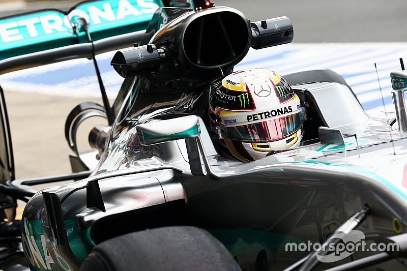 F1イギリスGPフリー走行1回目:メルセデス圧倒。ハミルトンが首位