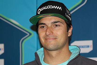 Nelsinho Piquet volta à NASCAR para correr em Mid-Ohio