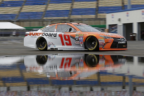 Edwards fue el m&aacute;s veloz en la pr&aacute;ctica final en Kentucky