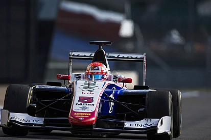 Fuoco si esalta sull'umido e coglie il primo successo in GP3