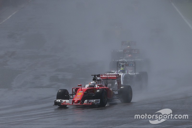 Le calvaire de Vettel, qui chute au cinquième rang du championnat
