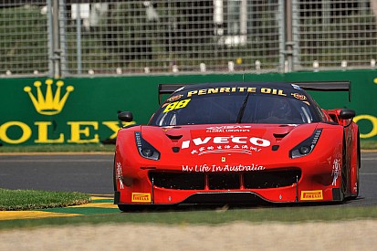 Ferrari presenta a pilotos para 12 Horas de Bathurst