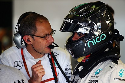 Rosberg dans l'attente d'un éventuel changement de boîte de vitesses