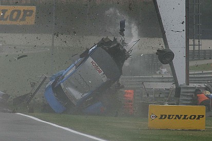 Video: Die 10 spektakulärsten Crashs der DTM seit 2000