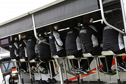 Force India vergelijkt radioregels met knock-out kwalificatie