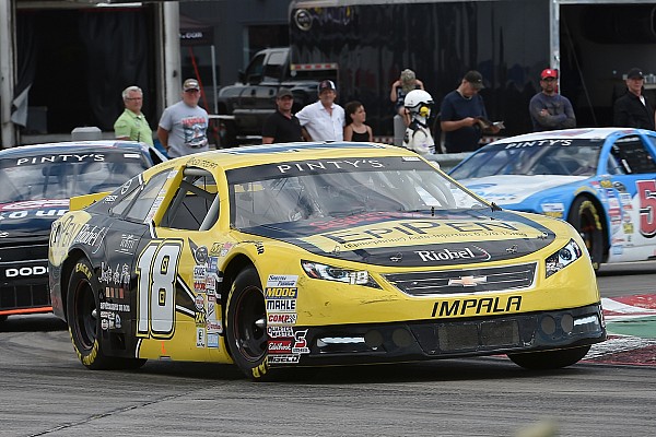 Alex Tagliani remporte la course de la série NASCAR Pinty’s à Toronto