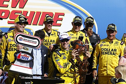 Kenseth wint in New Hampshire maar auto niet door keuring