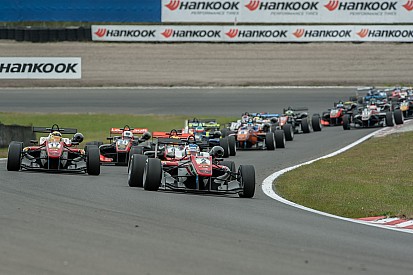 Hill se une a las protestas de los pilotos por la grúa en la carrera de F3