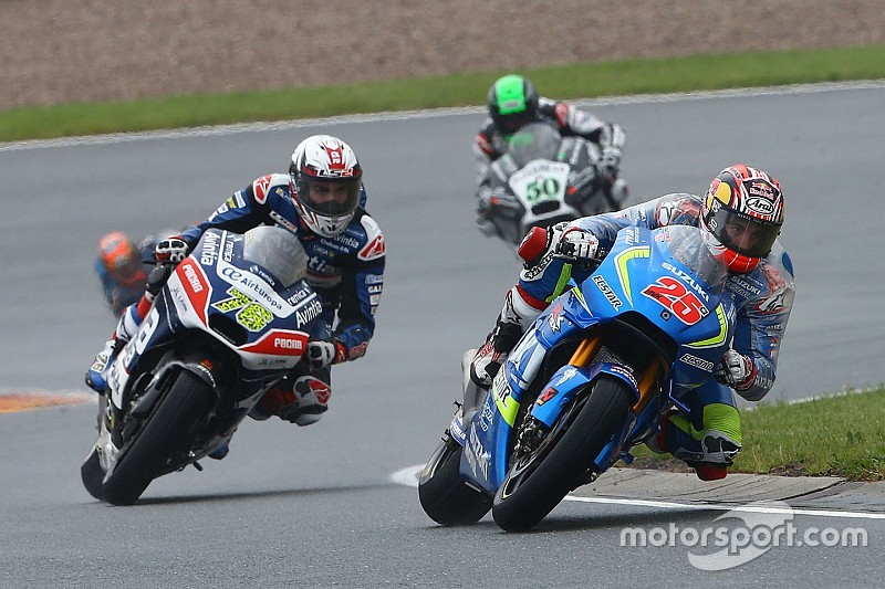 Viñales dérouté par la lenteur de la Suzuki sous la pluie