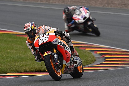 Problema em moto impediu Pedrosa de seguir tática de Márquez