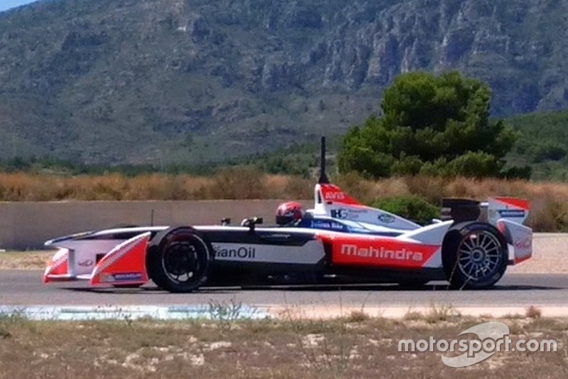 Tiago Monteiro rileverà Bruno Senna alla Mahindra?