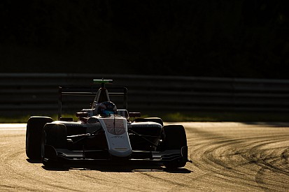 GP3 Hongarije: Imponerende pole voor Nyck de Vries
