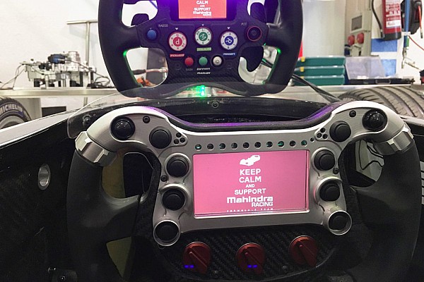 Sarà più simile a quelli di F.1 il nuovo volante della F.E!